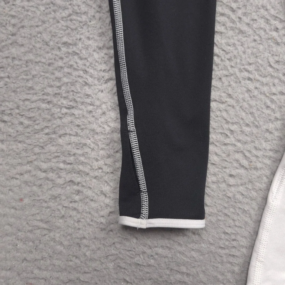 Nike Pro Dri-FIT Quarter Zip Pullover Women M Black White Geometric Thumbholes